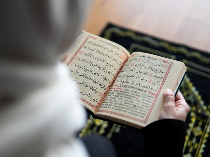 Keutamaan Menghafal Quran bagi Kehidupan Dunia dan Akhirat